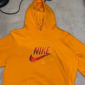 Dope orange nike hoodie,, cotton outside, soft fleece like inside,